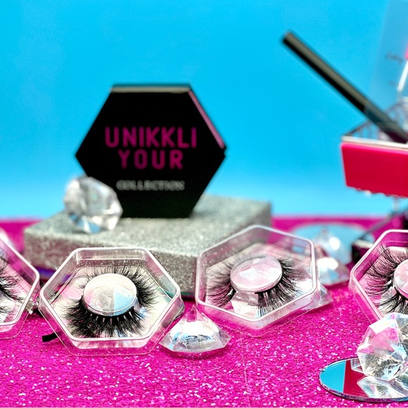 Eyelashes - Picture 5 of 5